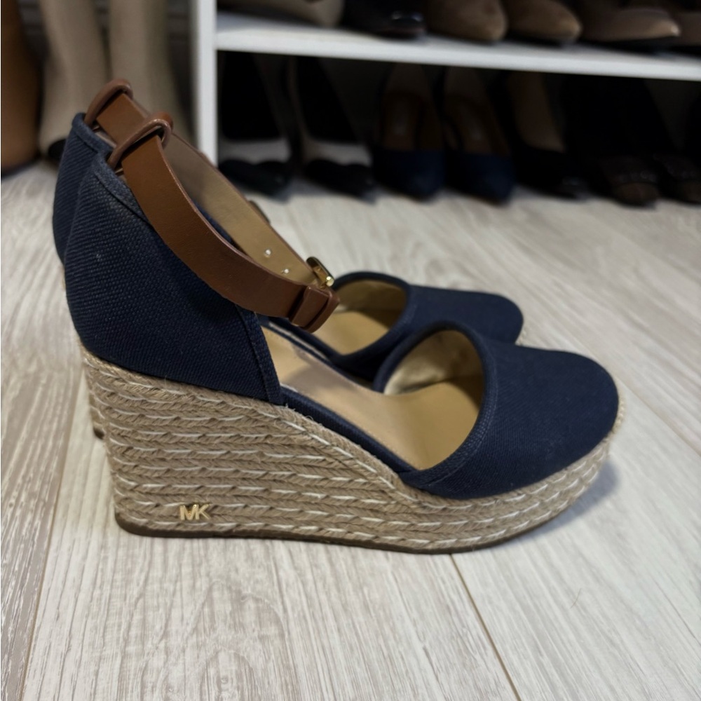Michael Kors Espadrille Wedges with Rope Detail - Picture 2 of 5